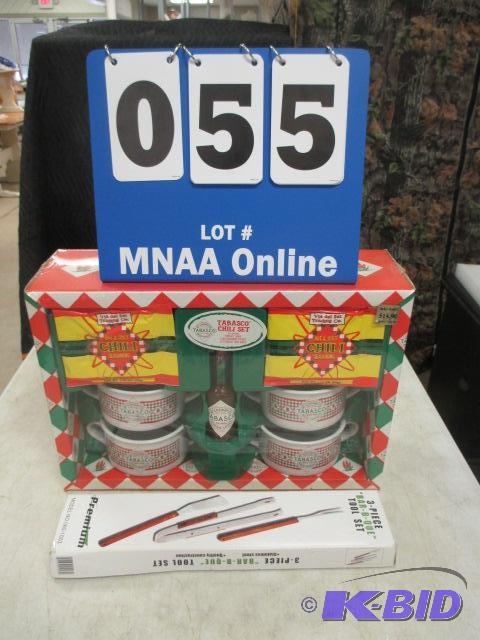lot 55 image: Tabasco Chili Making Kit