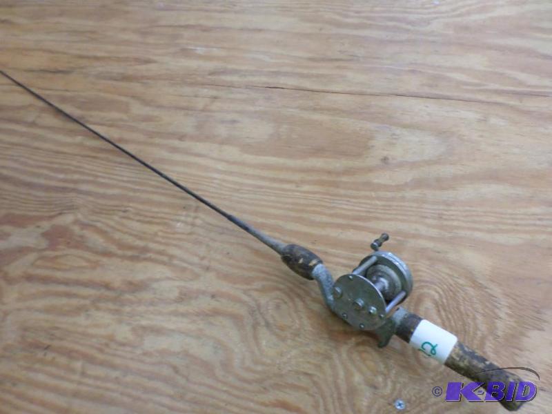 lot 122 image: Antique Steel Rod With Casting Reel...