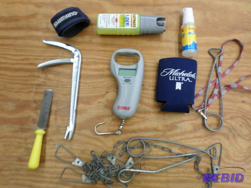 lot 72 image: Bag Of Misc Spools Of Fishing Line...