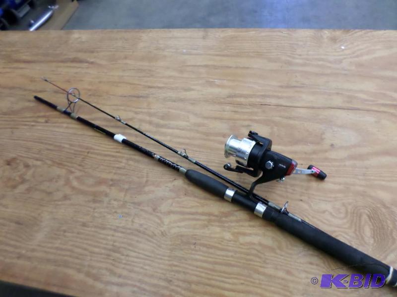 lot 83 image: Rhino 2-Piece Heavy Action Rod & Reel...