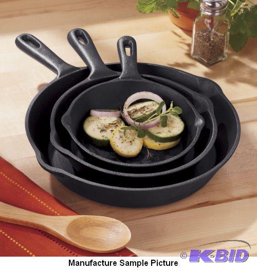 lot 137 image: Three Piece Cast Iron Cookware Set -&nbspCas...