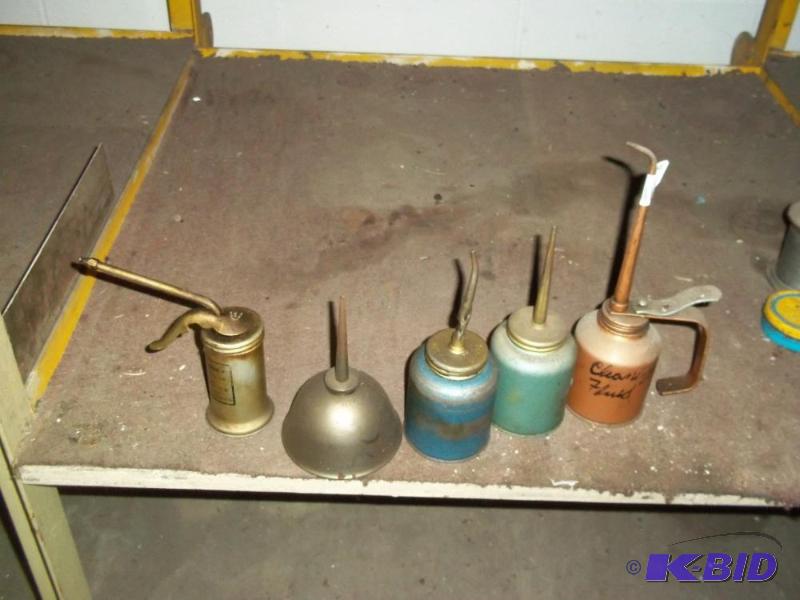 5 oil cans...