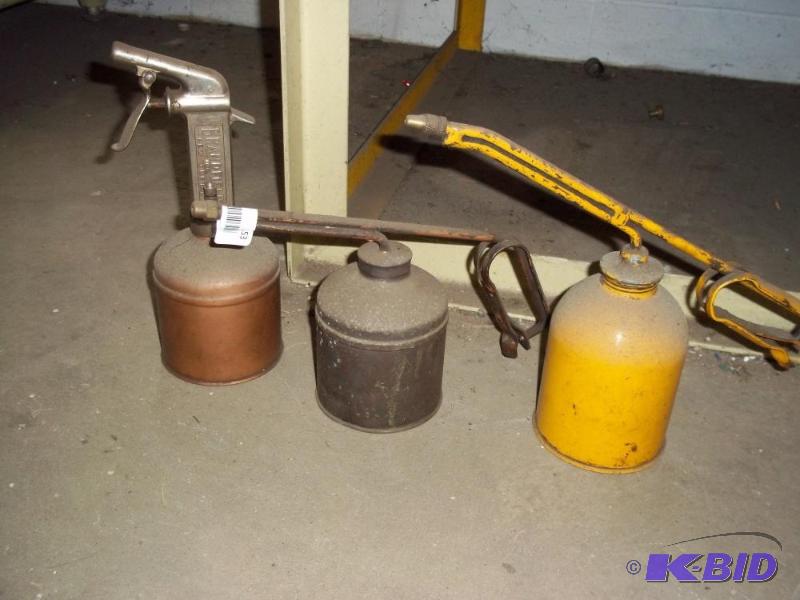 3 pressure sprayers...