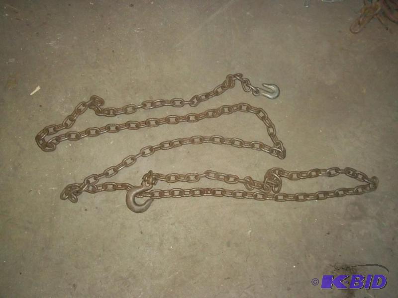 Chain with 2 hooks...