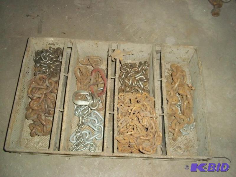 Misc Chain in trays...