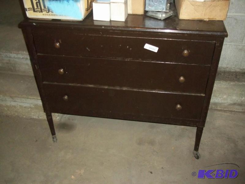 Metal Chest of Drawers...