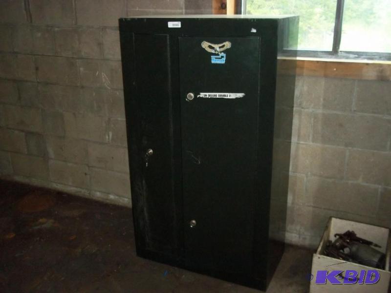 Gun Safe with keys...