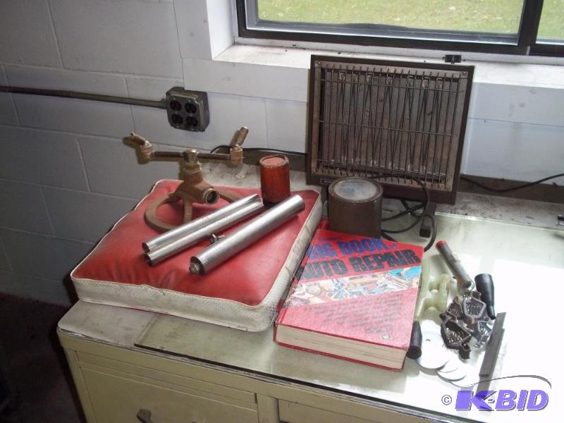 Heater (works), Antique&nbspsprinkler, cushi...