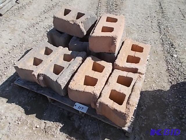 Approx. (10) Allan Block Dover 8&quot Wall B...