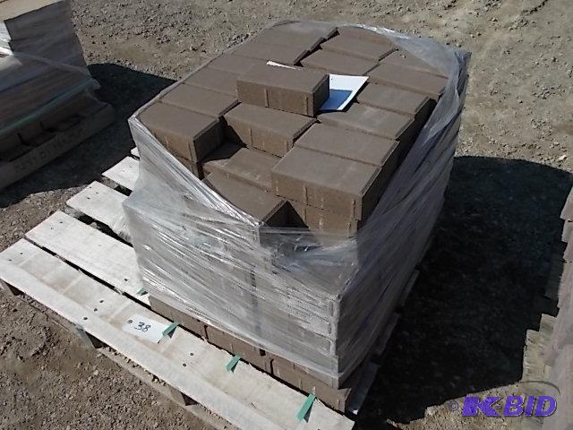 Approx. (218) Anchor Holland Plus Pavers, 4 x...