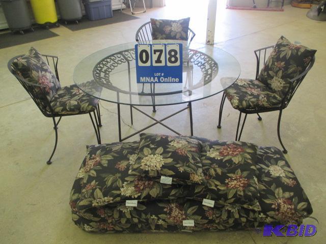 lot 00078 image: Glass Top Patio Table