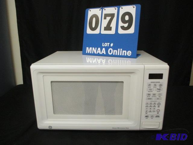 lot 00079 image: G.E.Microwave