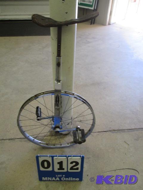 lot 12 image: Vintage Schwinn unicycle