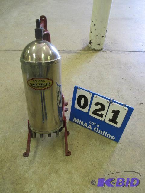 lot 21 image: Lyvac Milker Washer
