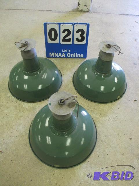 lot 23 image: Green and White Enamel lights