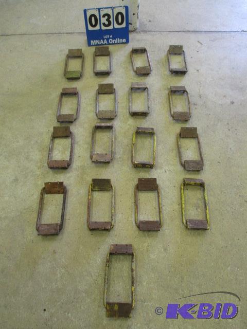 lot 30 image: Vintage tools
