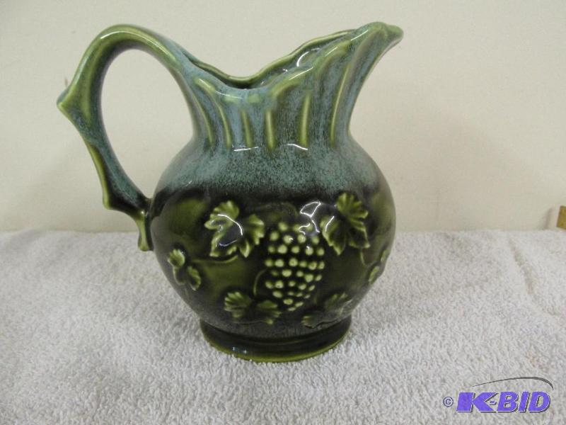 lot 15 image: Small Pitcher Made in Japan.