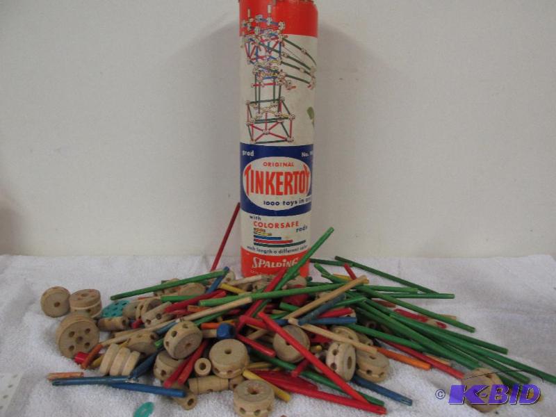 lot 34 image: Vintage Tinker Toys
