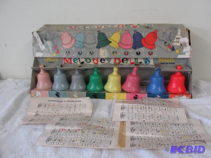 lot 50 image: Vintage Musical Bell Set