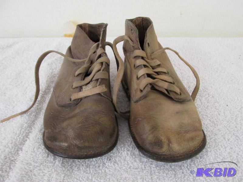 lot 61 image: Vintage Baby Shoes.