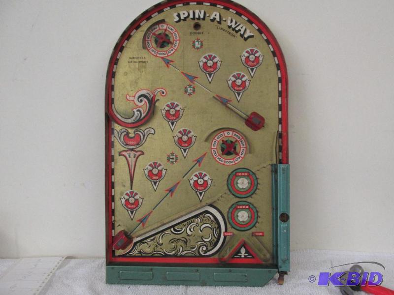 lot 9 image: Vintage Pin Ball Spin-Away  Made in USA