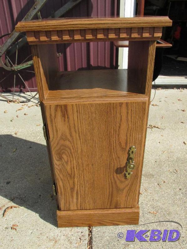 lot 102 image: Night Stand