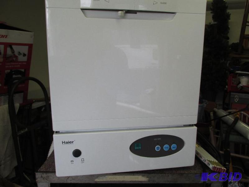 lot 11 image: Haier Apartment Size Dish Washer - Kitchen - Bar - etc.