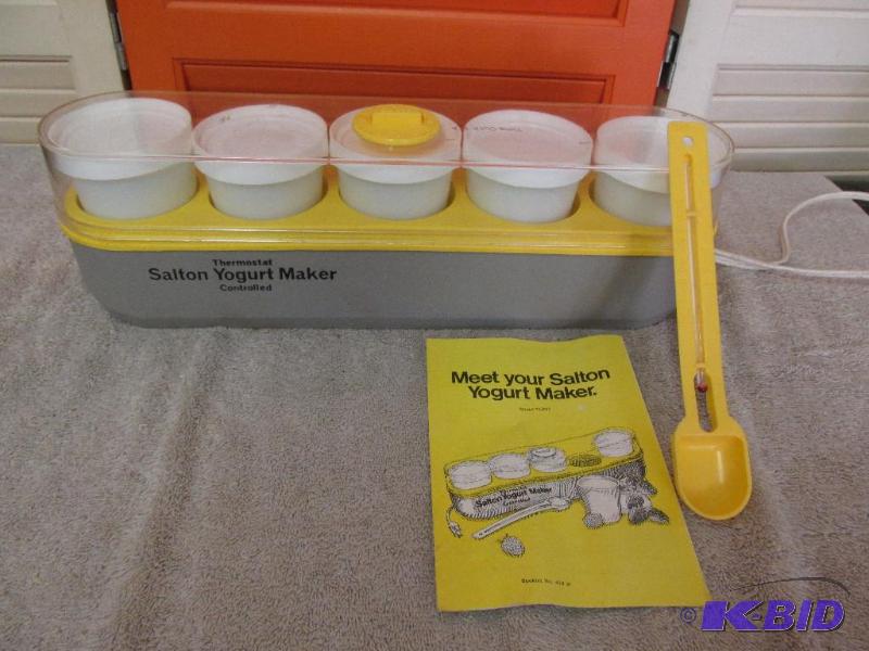 lot 119 image: Salton Yogurt Maker.