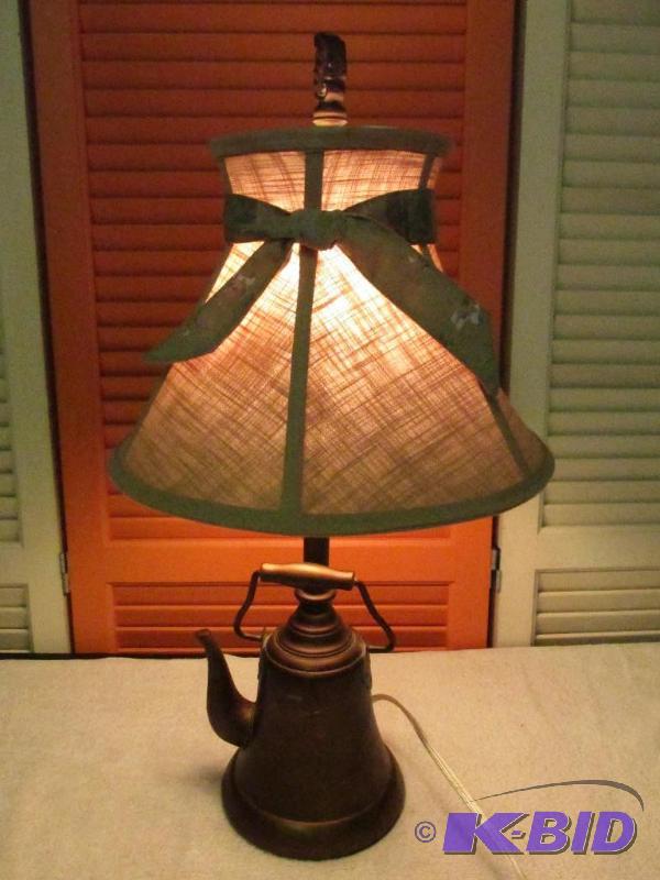 lot 45 image: Coffee Pot Lamp
