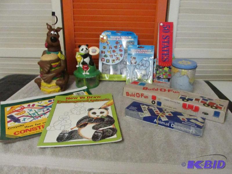 lot 64 image: Great Lot of Things for Kids, Some are Vintage Games