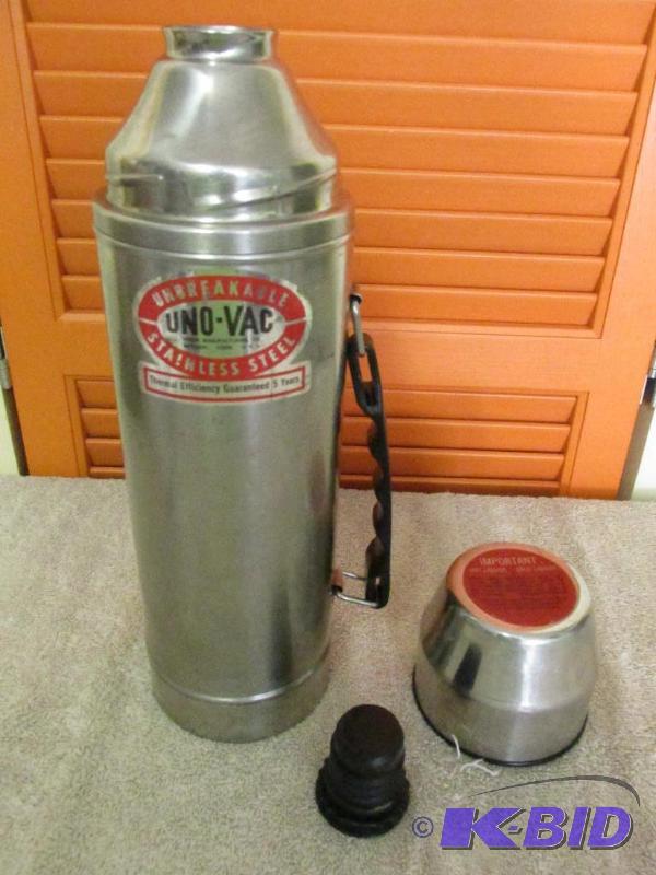 lot 81 image: Very Nice UNO-VAC Vacuum Bottle