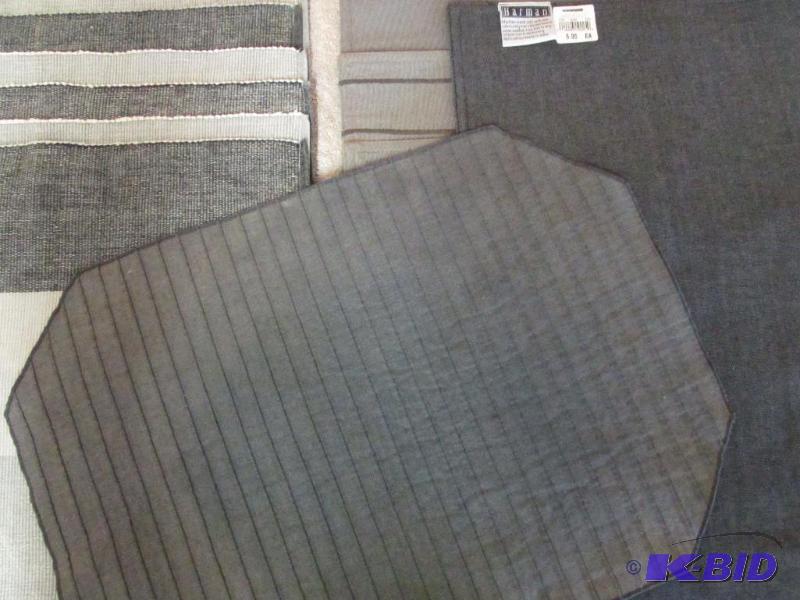 lot 88 image: Placemats