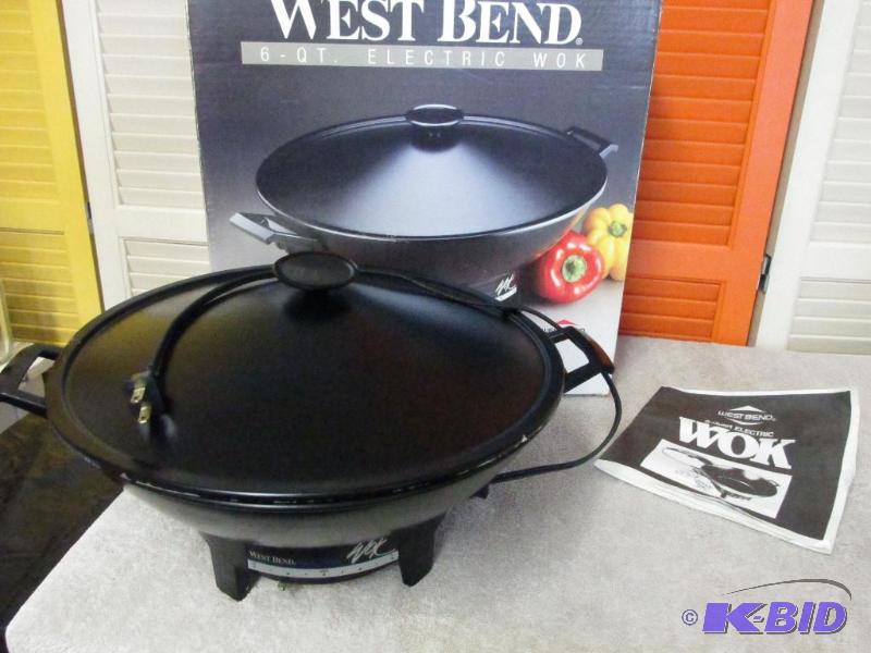 lot 89 image: West Bend Wok