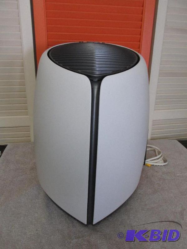 lot 99 image: Enviracaire Air Cleaner.