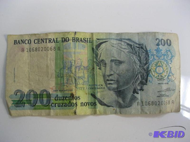 lot 76 image: Brasil&nbsp200 Duzentos Money Bill...
