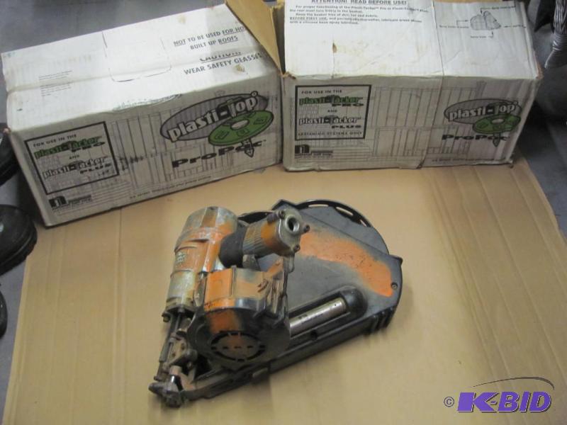lot 110 image: This HITACHI 2" Coil Nailer comes with t...