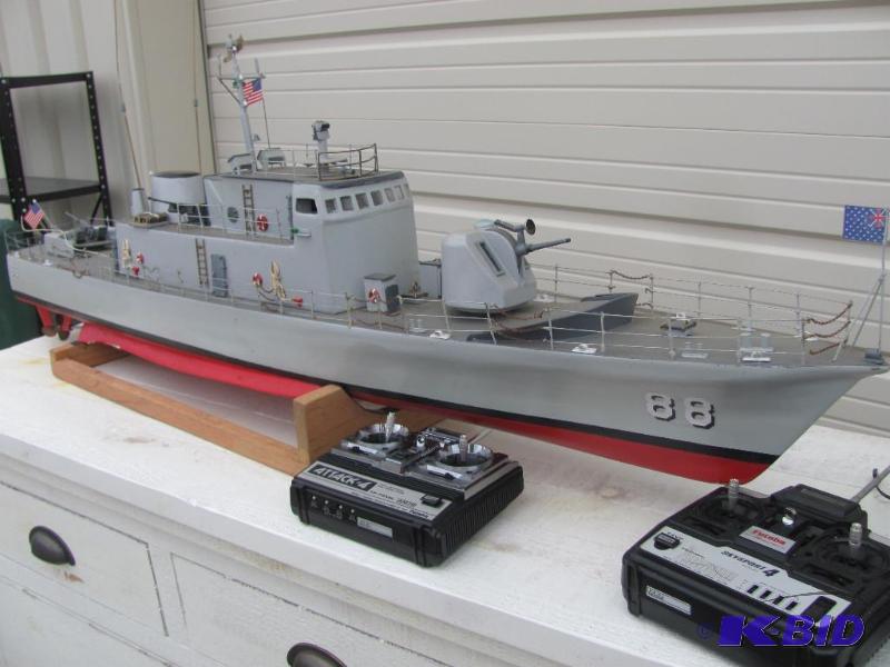 lot 2 image: This Remote Control Replica of the DAVY CROCK...