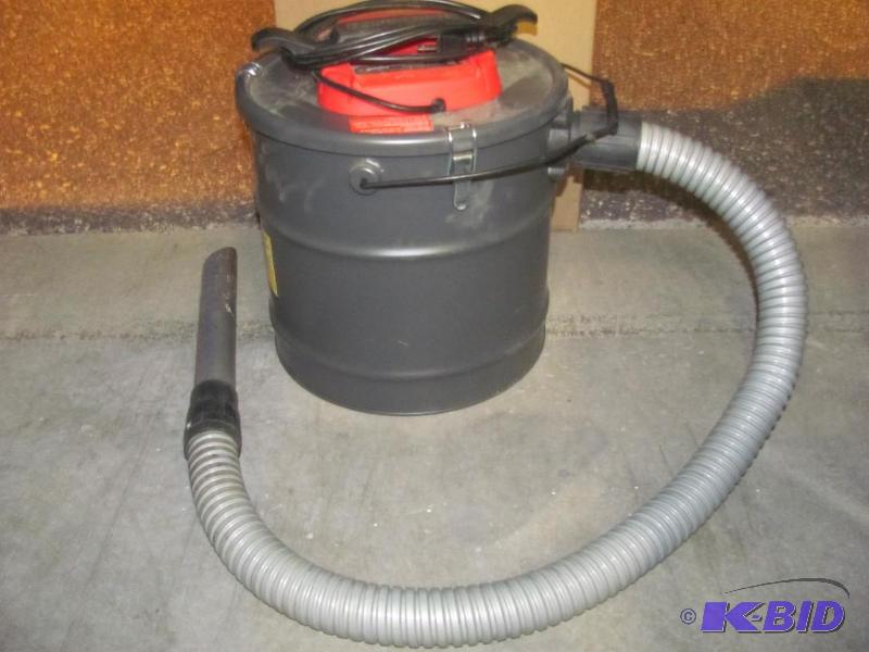lot 75 image: If you burn wood, this CLEANFORCE Ash Vac wil...