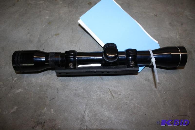 lot 197 image: Lot of (1) Sears 4 x 15 coated riflescope. Bl...