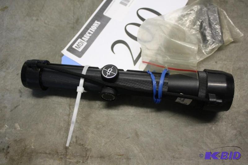 lot 200 image: Lot of (1) Bushnell Phantom 1.3x scope. Black...