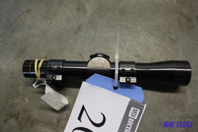 lot 201 image: Lot of (1) Leupold 2x scope with rings. Black...