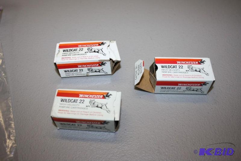 lot 255 image: Winchester Wildcat 22LR ammo app. 150 ct....