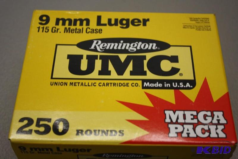 lot 431 image: Remington UMC 9 MM Luger ammo app. 250 ct....