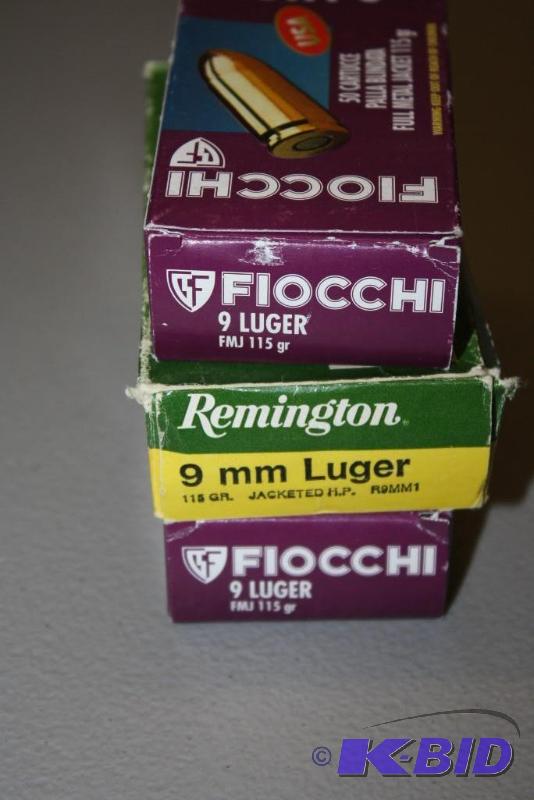 lot 435 image: Miscellaneous 9 mm lugers app. 90 ct....