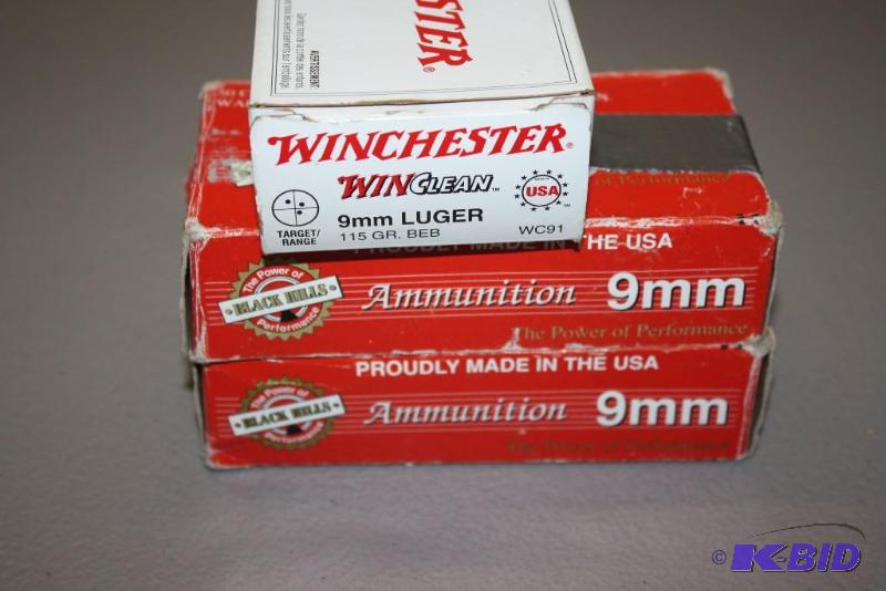 lot 454 image: Miscellaneous 9mm Luger ammo app. 150 ct....