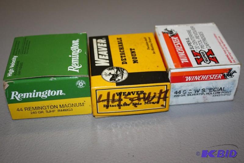 lot 482 image: Lot of (3) items Miscellaneous 44 S&ampW Sp...