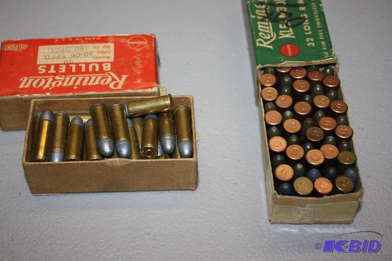 lot 499 image: Lot of (2) items miscellaneous 32 S&ampW, a...