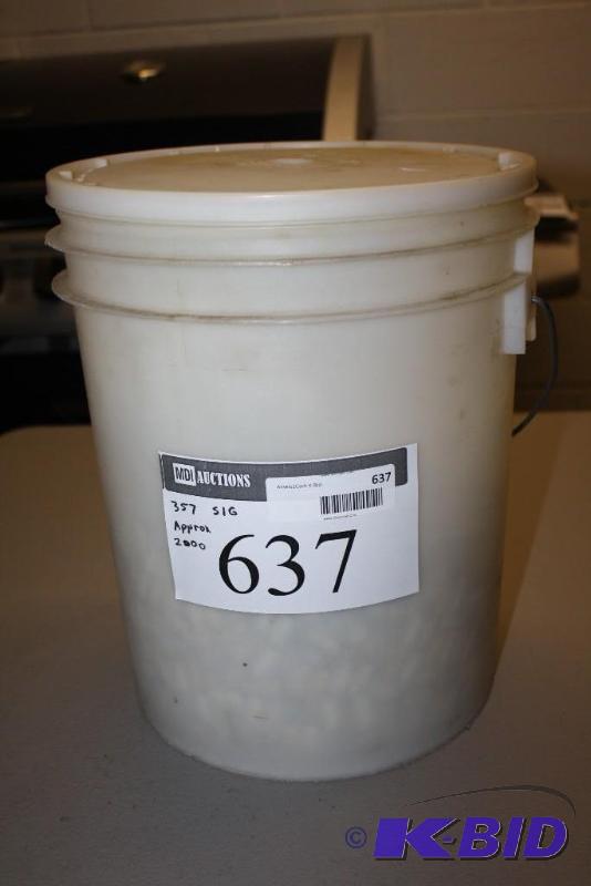 lot 637 image: Bin of 357 Sig casings app. 2000 ct....