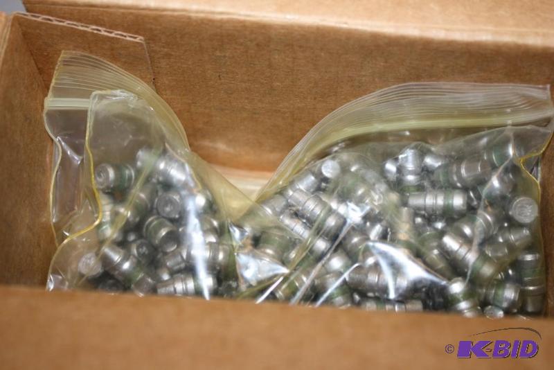 lot 688 image: Box of .38 Cal 158 Grain S.W.C. bullets app....