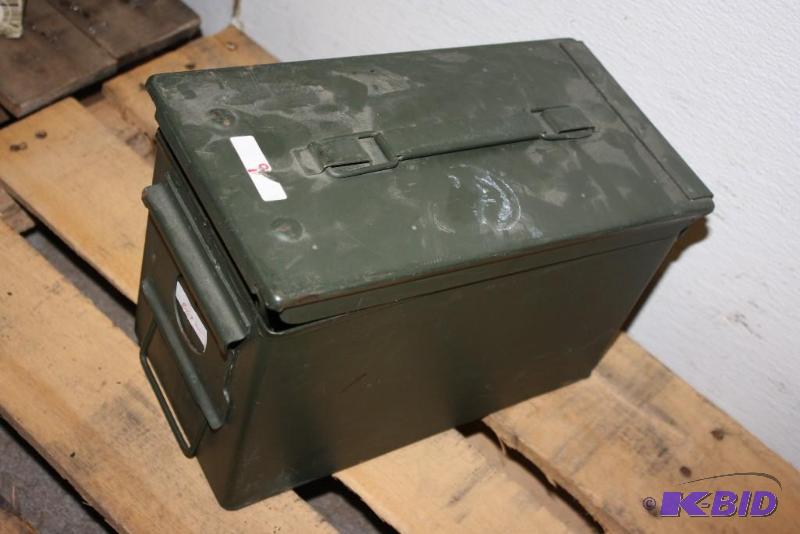 lot 760 image: Military Green Ammo Can 12" x 8" x...